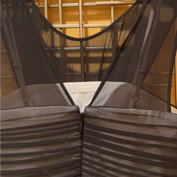 BCBG MAXAZRIA |  Women’s Evening Gown Dress Sleeveless Size 0 - Picture 7 of 10